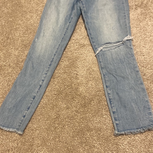 Abercrombie and fitch jeans - Picture 2 of 6